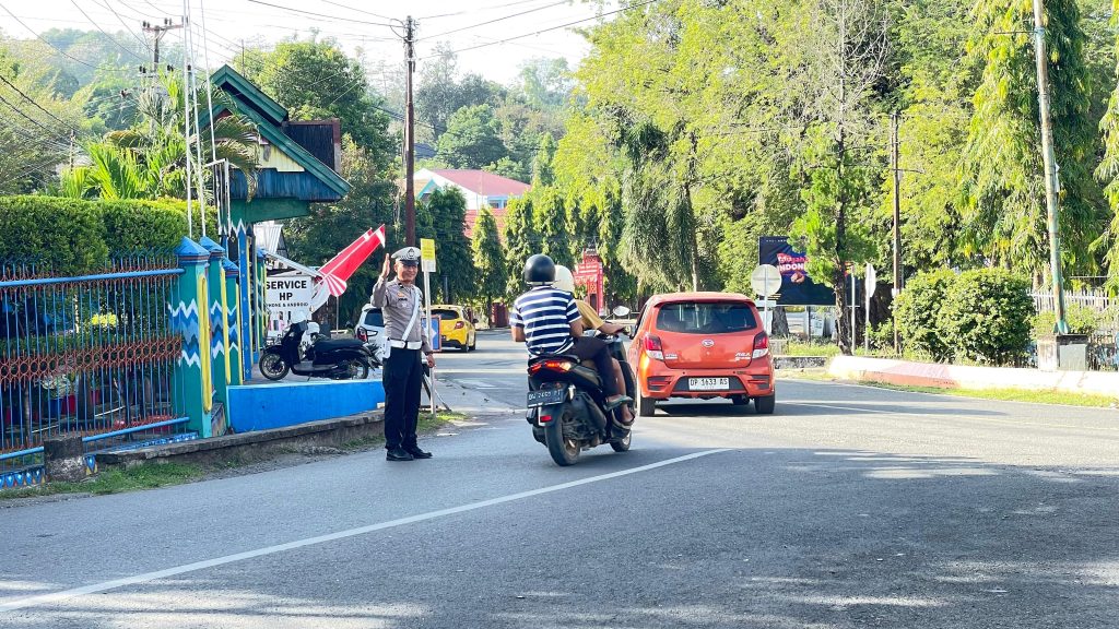 Sat Lantas Polres Wajo Jaga Kelancaran Arus Lalu Lintas Demi Kenyamanan Masyarakat