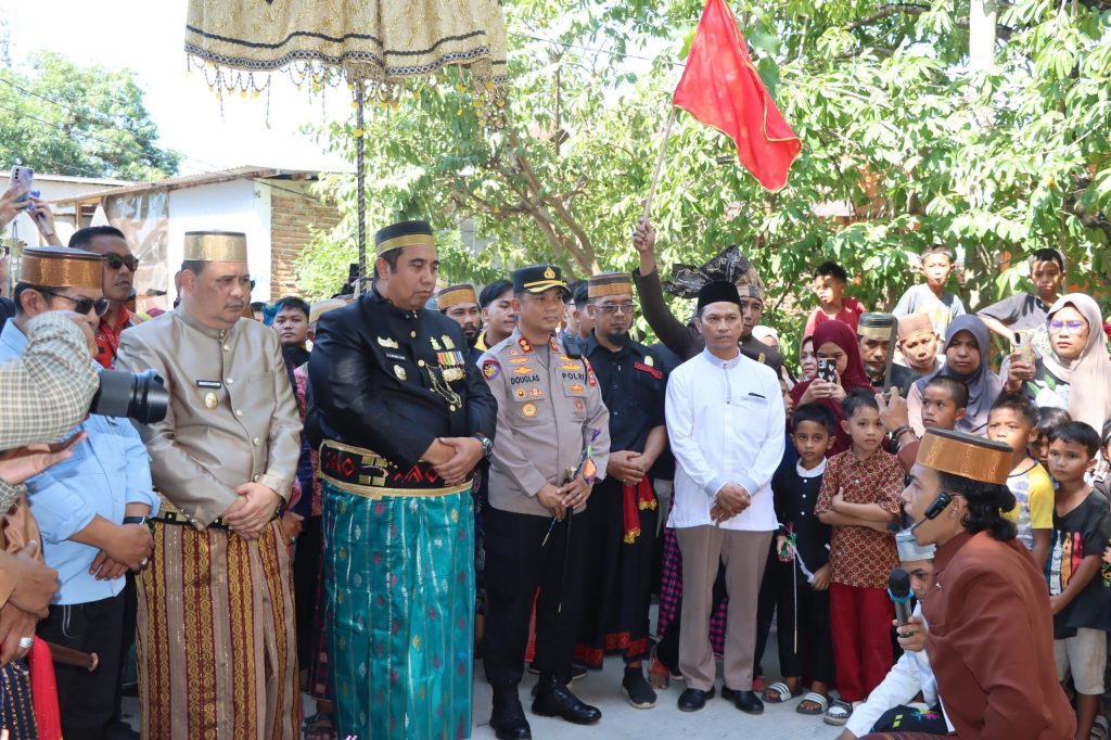 Kapolres Maros Hadiri Maudu’ Ada’ Kalabbirang Ri Butta Salewangan