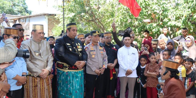 Kapolres Maros Hadiri Maudu’ Ada’ Kalabbirang Ri Butta Salewangan