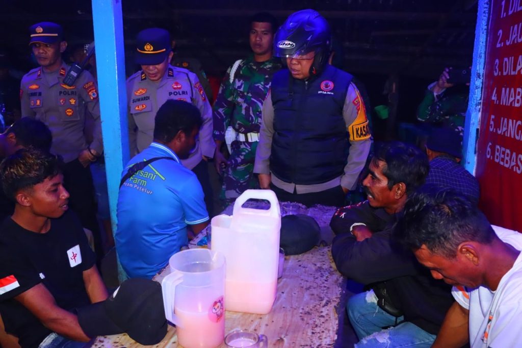 Gelar Patroli Gabungan Skala Besar, Polres Maros Sasar Penyakit Masyarakat