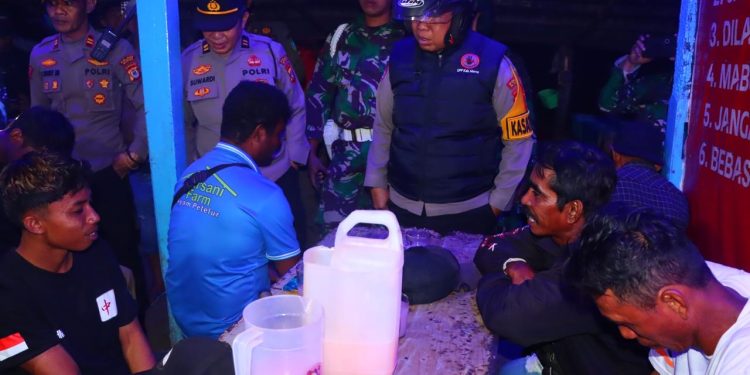 Gelar Patroli Gabungan Skala Besar, Polres Maros Sasar Penyakit Masyarakat