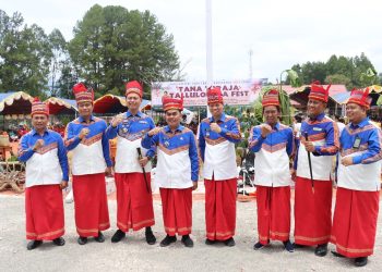 Kapolres Tator Hadiri Puncak Peringatan HUT Toraja ke-778 dan HUT Kabupaten Tana Toraja Ke-68