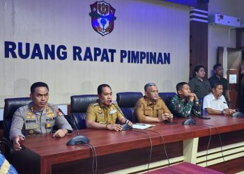 Polres Wajo Kawal Aksi Damai Koalisi LSM dan Masyarakat Korban Bendungan Paselloreng
