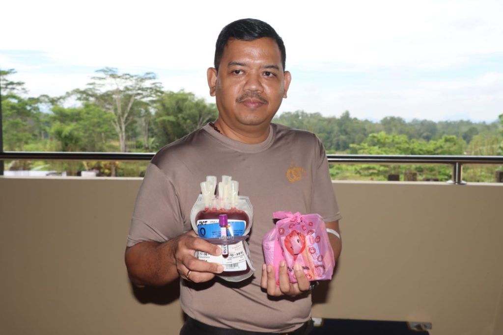 Satlantas Polres Toraja Utara Gelar Donor Darah Dalam Rangka HUT Lantas Bhayangkara ke-70