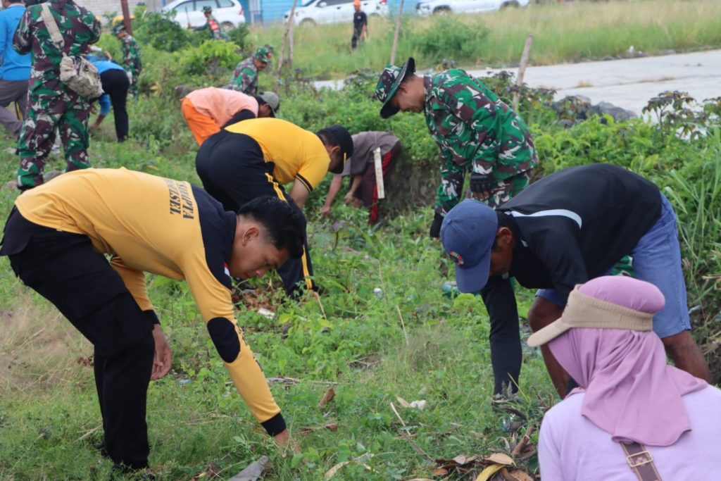 Dalam Rangka HUT TNI ke-80, Polres Luwu dan Kodim 1403 Palopo Gelar Karya Bakti