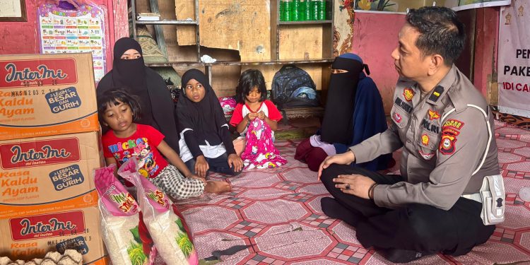 Sat Lantas Polres Maros Gelar Bakti Sosial di Panti Asuhan Al Qadri Mandai