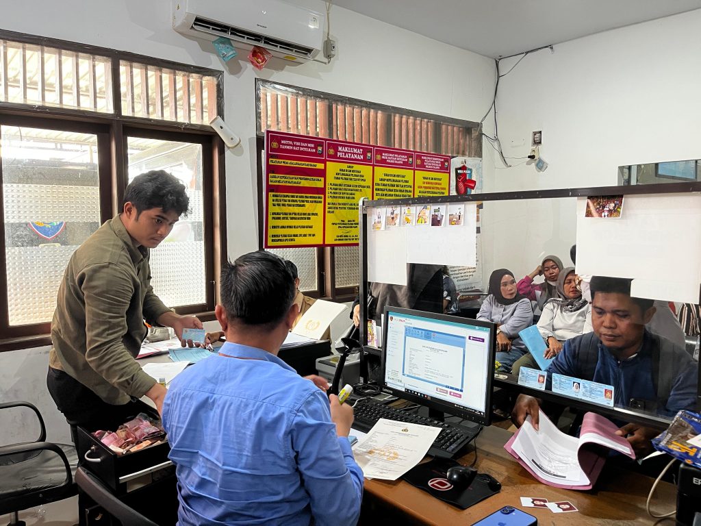 Sat Intelkam Polres Palopo Perpanjang Waktu Pelayanan SKCK Hingga Malam dan Hari Libur