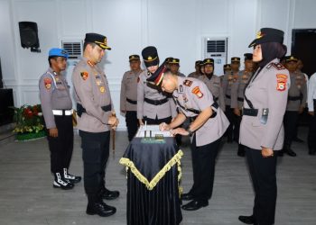 Kapolrestabes Makassar Pimpin Upacara Sertijab Kapolsek Panakkukang