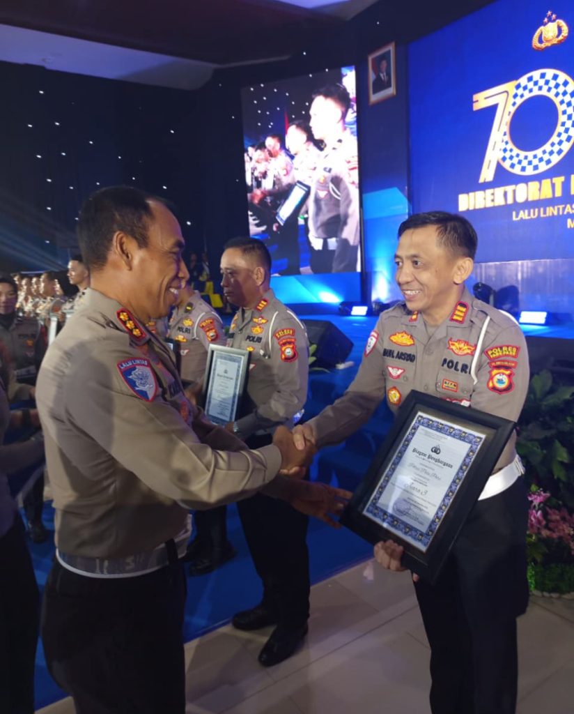 Sat Lantas Polres Parepare Raih Juara 3 Kategori Polantas Menyapa di Hari Lalu Lintas Bhayangkara ke-70