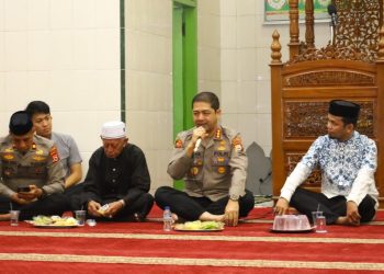 Kapolrestabes Makassar Gelar Safari Subuh di Bontoala, Himbau Masyarakat Jaga Anak Untuk Cegah Tawuran