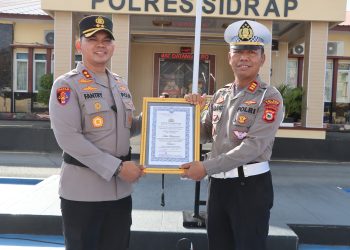 Terbaik Laporan E-Turjawali, Kapolres Sidrap Beri Reward Kepada Personelnya