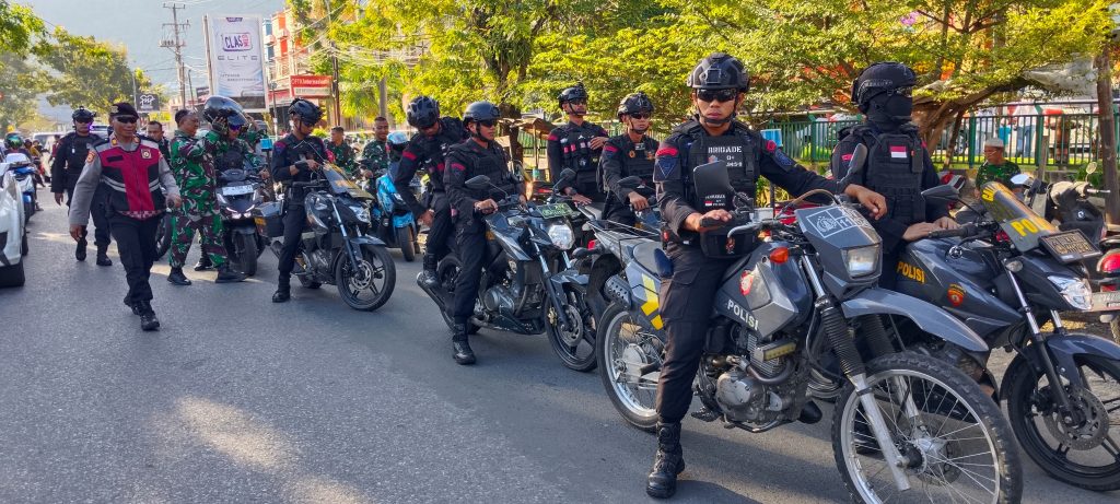 TNI–Polri Gelar Patroli Gabungan Jaga Harkamtibmas di Kota Palopo
