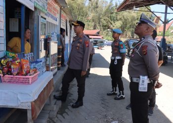 Kapolres Tana Toraja Pimpin Patroli Siang, Wujud Kehadiran Polri Jaga Rasa Aman Masyarakat