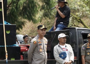 Kapolres Luwu Timur Turun Langsung Pantau Pengamanan Aksi Unjuk Rasa di Gedung DPRD