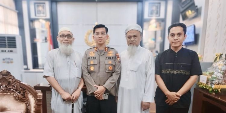 Kapolres Palopo Silaturahmi Dengan Pengasuh Ponpes Asal Magetan