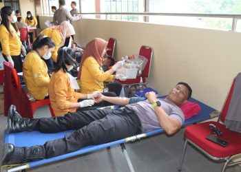 Sambut Hari Jadi ke-74 Humas Polri, Polres Toraja Utara Gelar Bakti Kesehataan Donor Darah
