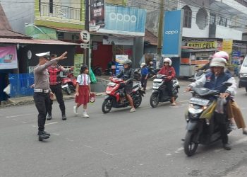 Personel Polres Tana Toraja Berikan Pelayanan Terbaik ke Masyarakat Melalui Gatur Pagi