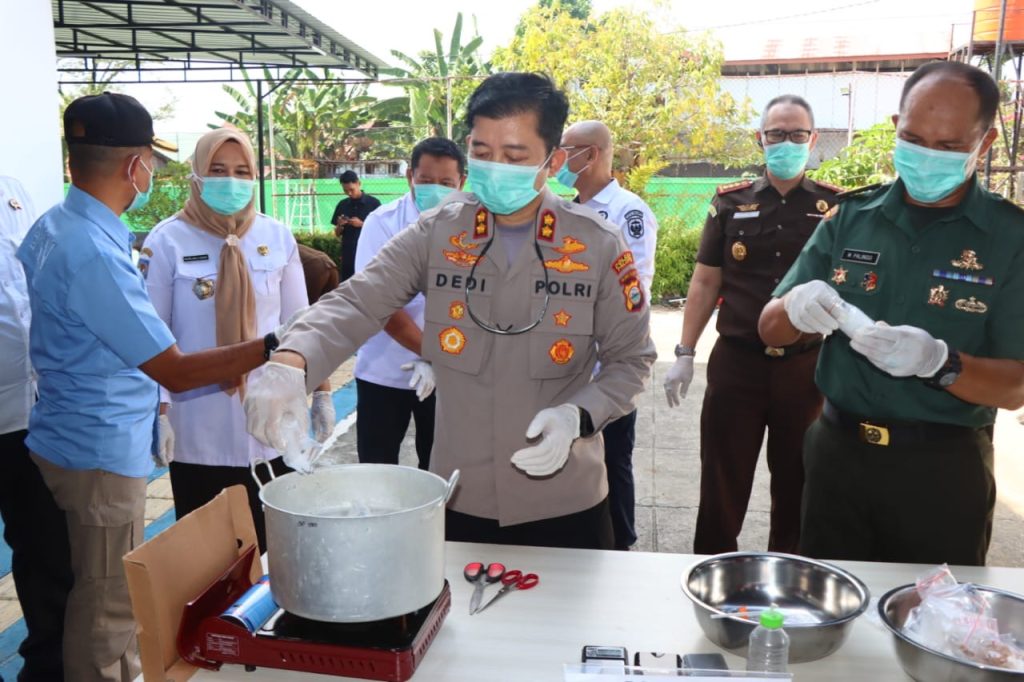 Kapolres Palopo Hadiri Pemusnahan Barang Bukti dan Rampasan yang Telah Berkekuatan Hukum Tetap