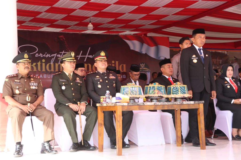Kapolres Sidrap Bersama Unsur Forkopimda Hadiri Upacara Peringatan Hari Kesaktian Pancasila 