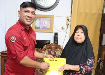 Peringati Hari Jadi Humas ke-74, Personel Polres Tana Toraja Anjangsana ke Purnawirawan