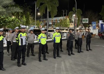 Personel Polres Wajo Gelar Patroli Skala Besar, Sasar Lokasi Keramaian dan Objek Vital