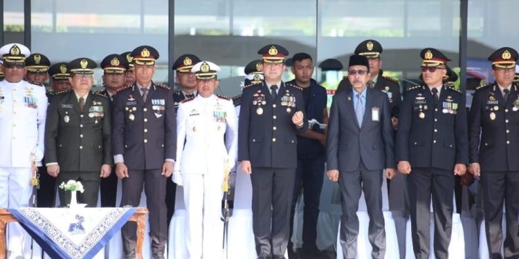 Kapolrestabes Makassar Hadiri Upacara Peringatan HUT ke-80 TNI di Lanud Sultan Hasanuddin