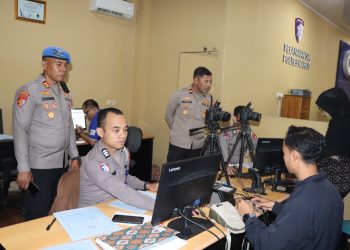 Wakapolres Maros Bersama Propam Pantau Pelayanan Personel ke Masyarakat