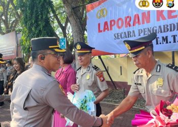 Kapolres Luwu Pimpin Upacara Kenaikan Pangkat Pengabdian Dua Personel