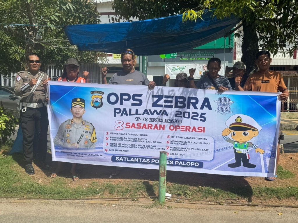 Personel Satlantas Polres Palopo Gencar Sosialisasi Tertib Berlalu Lintas ke Masyarakat