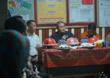 Kapolres Parepare Kunjungan ke Poskamling Aluppangnge Sekaligus Berdiskusi Dengan Masyarakat