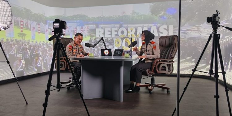 Usai Video Kedekatannya dengan Warga Viral, Kapolsek Ujungloe Bulukumba Jadi Narasumber di STIK