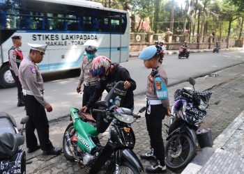 Hari ke-2 Operasi Zebra, Satlantas Polres Tana Toraja Tindak Kendaraan Tidak Lengkap dan Knalpot Brong