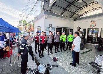 Personel Polres Tana Toraja Amankan Car Free Day di Plaza Kolam Makale