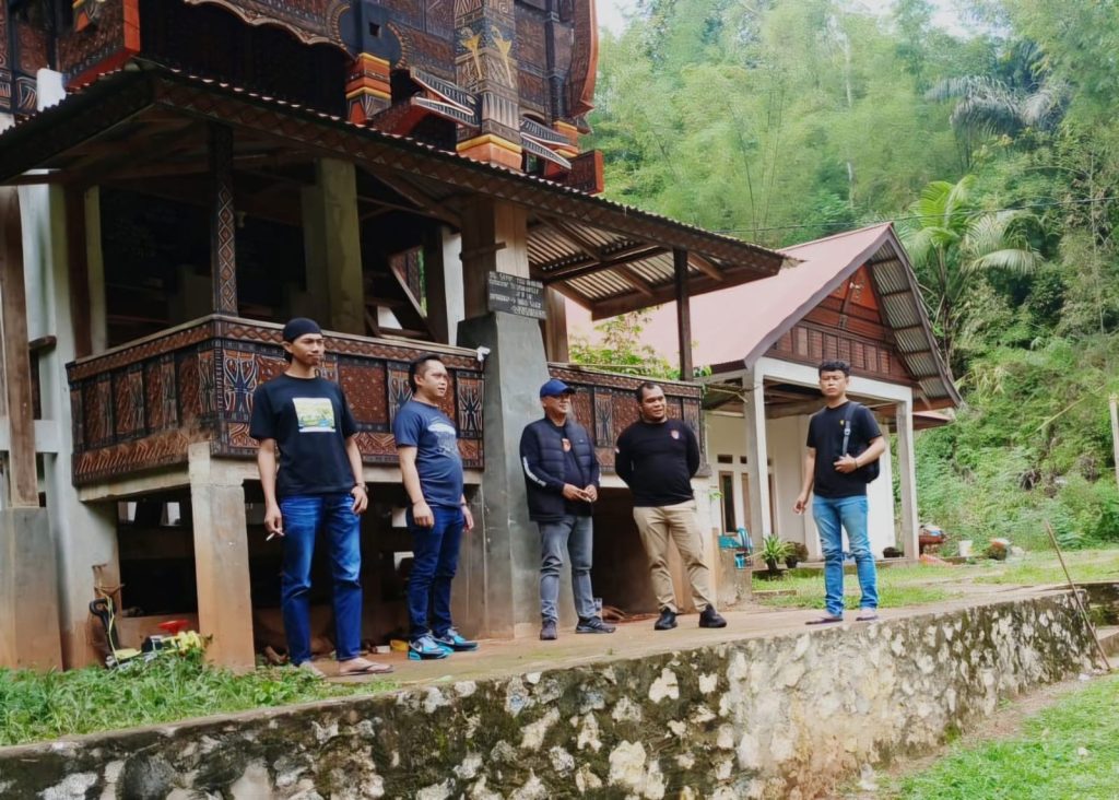 Tindak Lanjuti Aduan Masyarakat, Polisi Datangi Lokasi Dugaan Judi Sabung Ayam di Tikala Toraja Utara