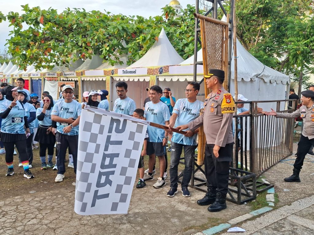 Kapolsek Tempe Polres Wajo Pengamanan dan Monitoring Hipmi Fun Run 2025
