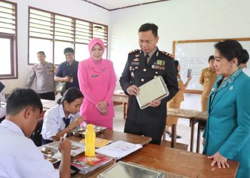 Kapolres Tana Toraja bersama Forkopimda Cek Program MBG di SMPN 2 Mengkendek