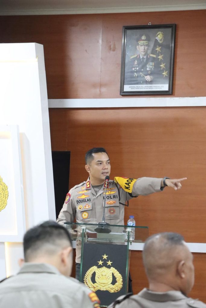 Kumpulkan Para PJU dan Kapolsek Jajaran, Kapolres Maros Instruksikan Dukung Program Prioritas Nasional