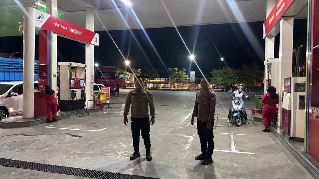 Ciptakan Keamanan dan Kondusifitas, Personel Polsek Maniangpajo Gelar Patroli Biru