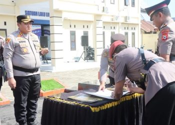 Kapolres Selayar Pimpin Sertijab Kasat Reskrim, Intelkam dan Kapolsek Benteng