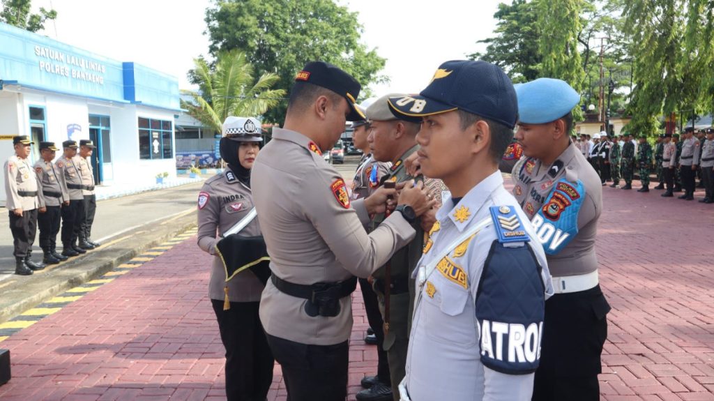 Kapolres Bantaeng Pimpin Apel Gelar Pasukan Operasi Zebra Pallawa 2025