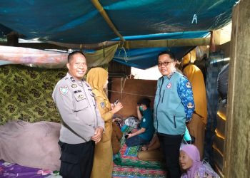 Bhabinkamtibmas Majauleng Dampingi Pemeriksaan ODGJ, Pasien Disarankan Dirujuk ke RSUD Lamaddukelleng