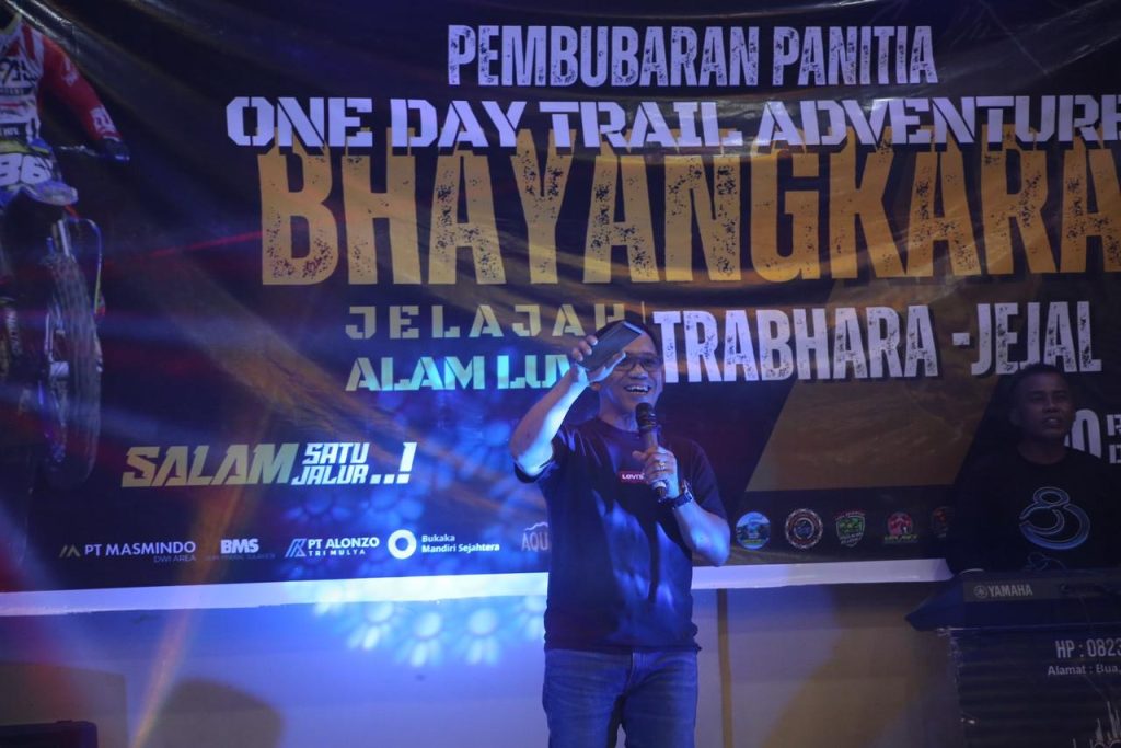 Wabup Luwu Apresiasi Kesuksesan One Day Trail Adventure Bhayangkara 2025 Pada Acara Pembubaran Panitia