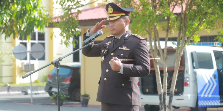 Peringati Hari Ibu, Kapolres Wajo Ajak Personel Teladani Semangat Perjuangan Perempuan Indonesia