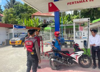 Patroli Siang Sat Samapta Polres Tator Jaga Kamtibmas dan Berikan Imbauan kepada Masyarakat
