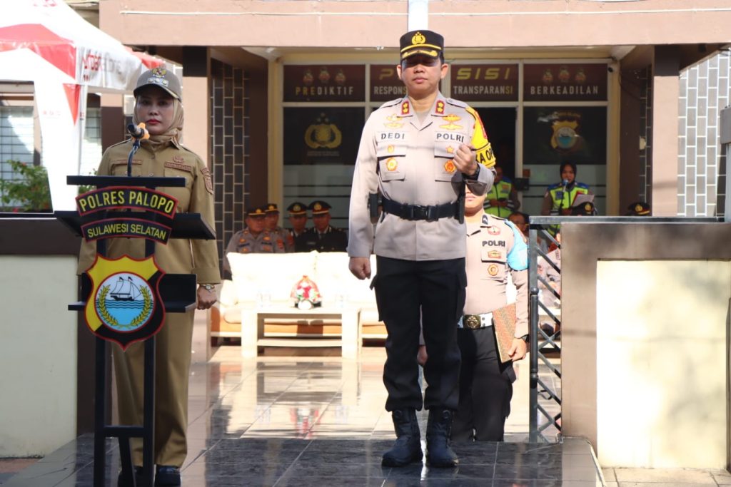 Jelang Natal dan Tahun Baru, Kapolres Palopo Pimpin Apel Gelar Pasukan Operasi Lilin 2025