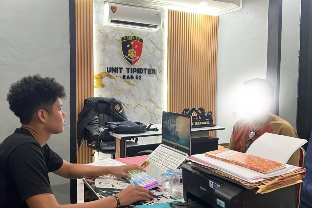 Warga Bontomatene Ditipu 33,9 Juta Melalui WhatsApp, Kapolres Selayar Minta Warga Manfaatkan 110