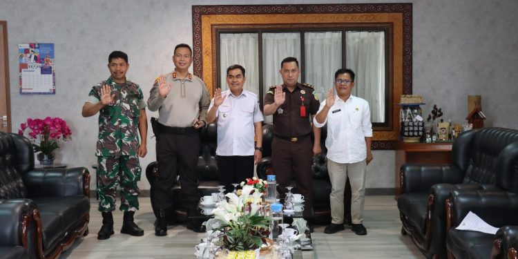 Hadiri Rapat Koordinasi, Kapolres Tana Toraja Siap Amankan Natal 2025 dan Tahun Baru 2026