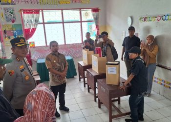 Walikota dan Kapolres Parepare Pantau Pemilihan Ketua RT dan RW Serentak