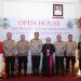 Kapolrestabes Makassar Dampingi Kapolda Sulsel Hadiri Open House Keuskupan Agung 