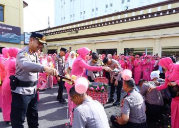 Pimpin Kenaikan Pangkat 237 Personel, Kapolrestabes Makassar: Syukuri dan Hindari Pelanggaran